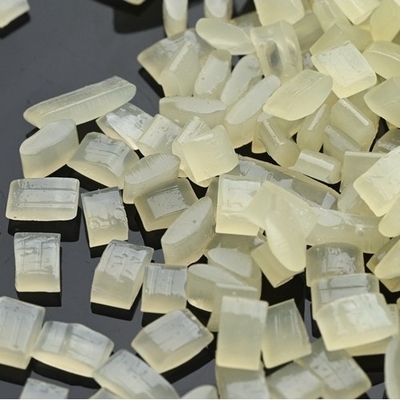 購入 エヴァの固体プラスチック微粒の衣類のシーリングのための熱い溶解の接着剤 online manufacture